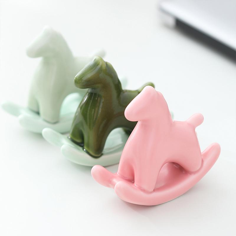 Keramik Pony Ornament Schaukelpferd Teezeremonie Sammlerstück Teetisch/Büroschreibtisch Niedlich Für Das Jahr Des Pferdes