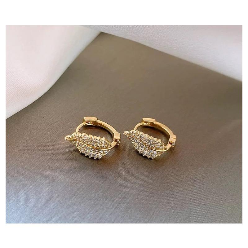 Women Luxury Zircon Leaf Design Elegant Fashion Earrings Jewelry