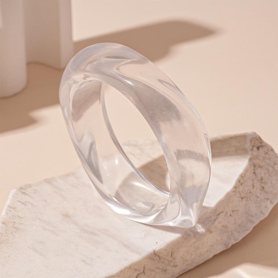 Stylish Acrylic Wide-Face Irregular Bracelet - High-End Design Niche Jewelry