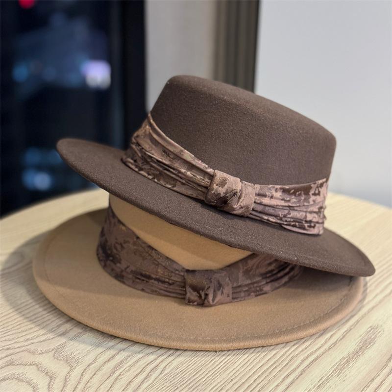 Hepburn Style French Retro Flat Top Hat Women's Autumn and Winter British Versatile Woolen Flat Top Hat Trendy Temperament Bucket Hat