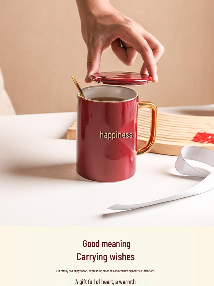 Elegant Newlywed Ceramic Mug Set - Luxurious Gift Boxed Pair