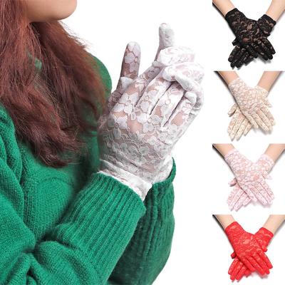 Female Short Driving Sunscreen Gloves UV Protection Gloves Bride Lace Gloves Hollow-Out Mittens
