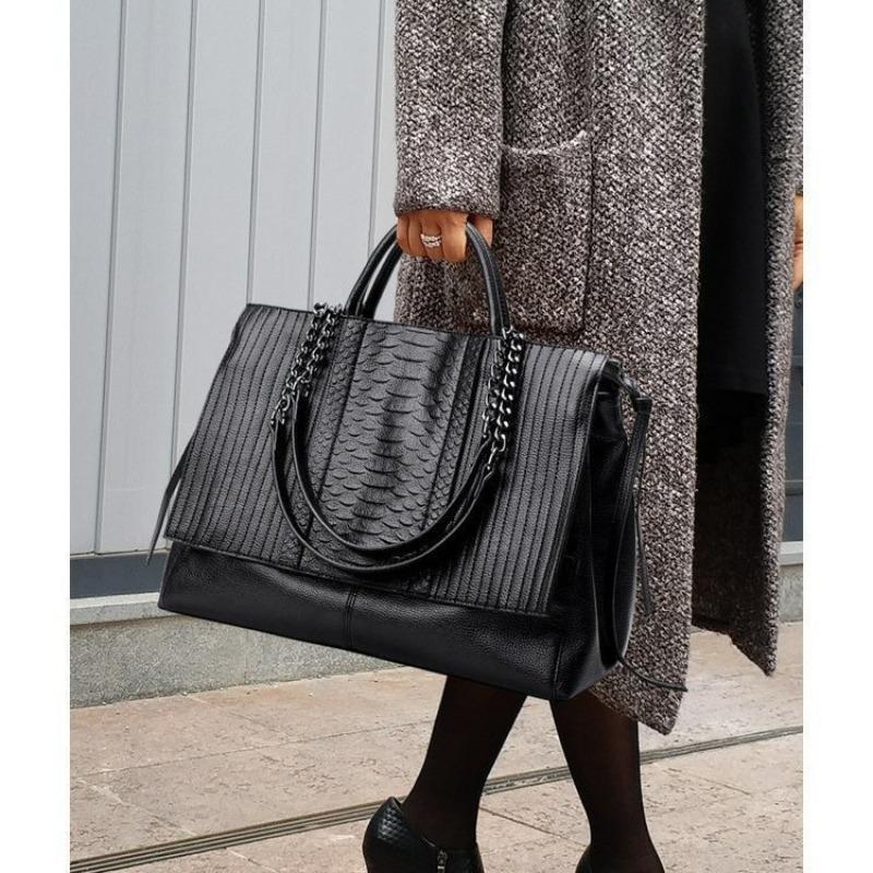 New Large-capacity Women's Bag Light Luxury Shoulder Portable Work Briefcase Simple