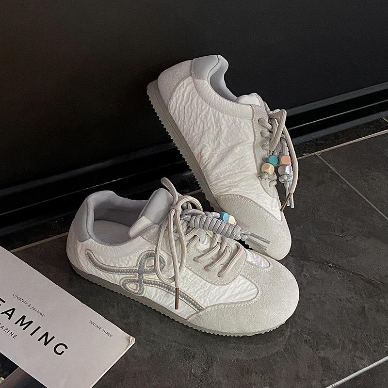 

Dexun shoes women s fashion retro Forrest Gump shoes 2025 spring new little white shoes super fire versatile casual sports shoes 40