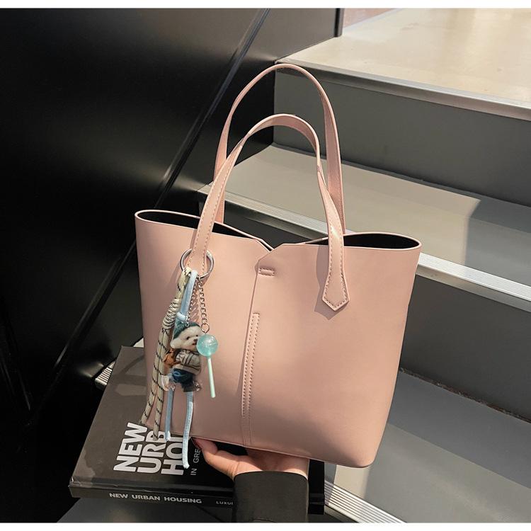 Large-capacity Bag Women's Spring and Summer Versatile New Simple Casual Shoulder Handbag Commuter Tote Bag