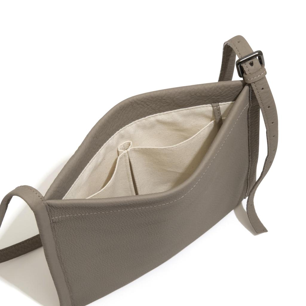 UNTRACK ECCO Sacoche Shoulder Taupe Bag, Leather, No. 60413, Men's,