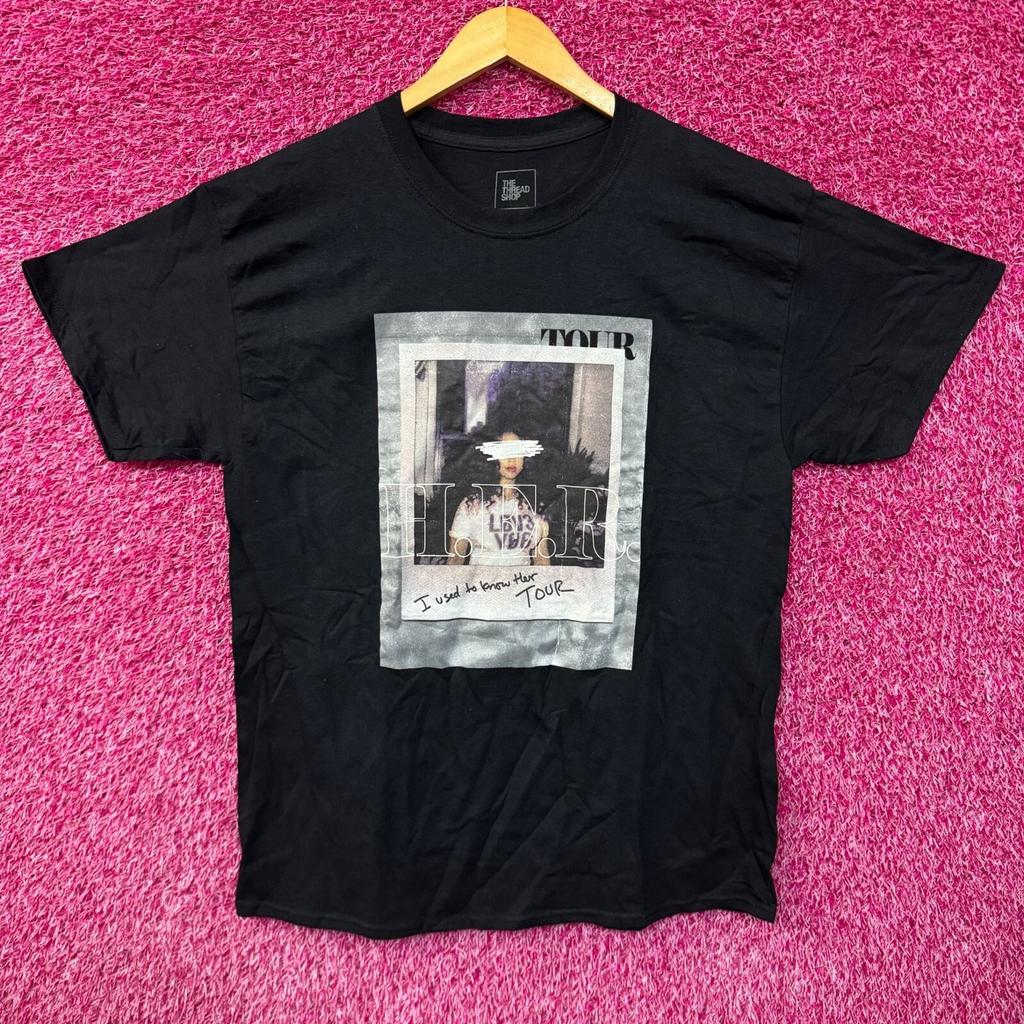 HER I Used To Know Her Tour Dates Polaroid Urban Pop Tee M