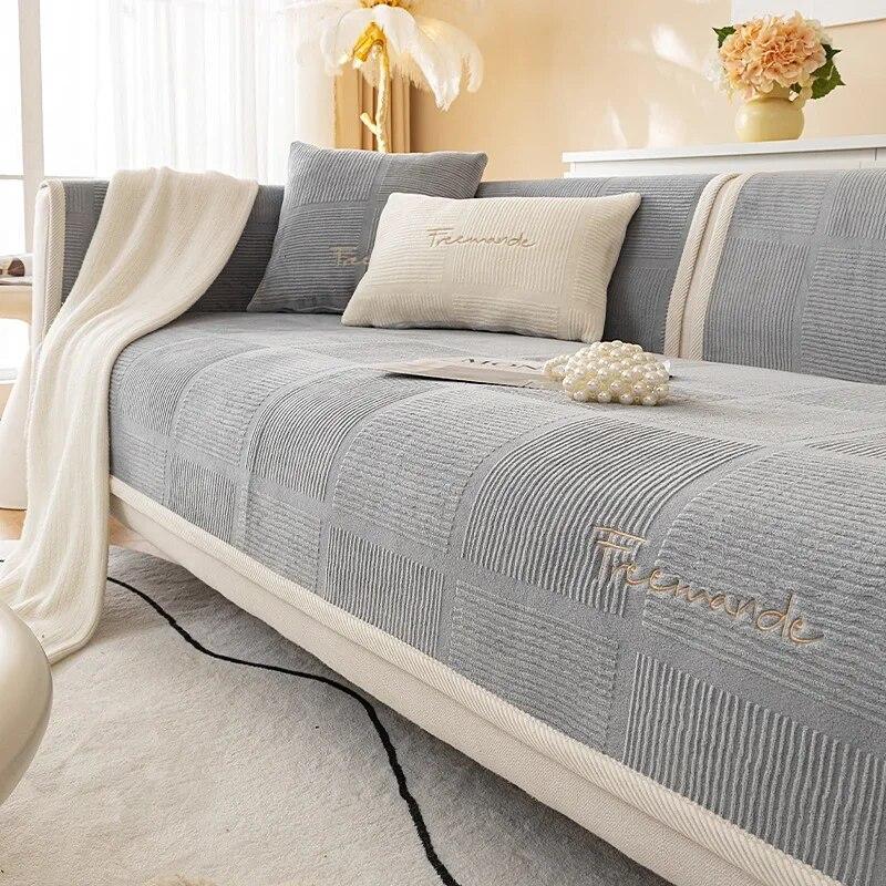 

Thicken Milk Velvet Sofa Cover Towel Soft Anti Slip Couch Protector for Pet Kids Living Room Decor 70x70cm