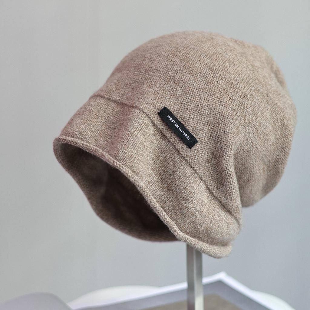 Laid-back Style Soft Knitted Pile Hat with English Logo  Fashionable and Casual Cold Hat for Autumn and Winter