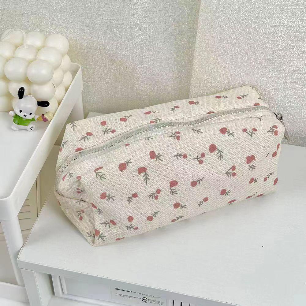 Charming Cream Floral Canvas Pencil Case: Fresh, Cute, Large-Capacity Stationery Bag