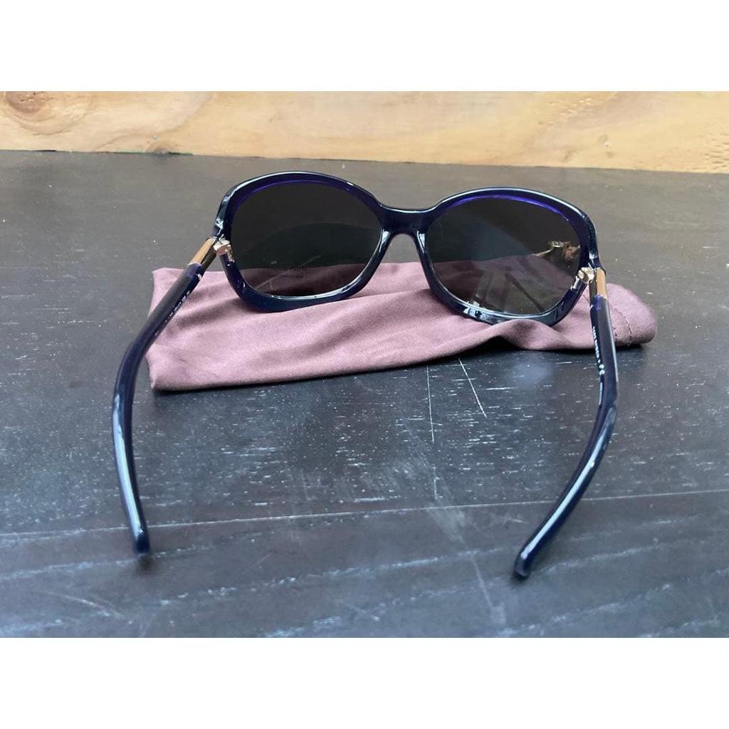 Used *Tory Burch sunglasses for ladies, in good condition, with case deterioration