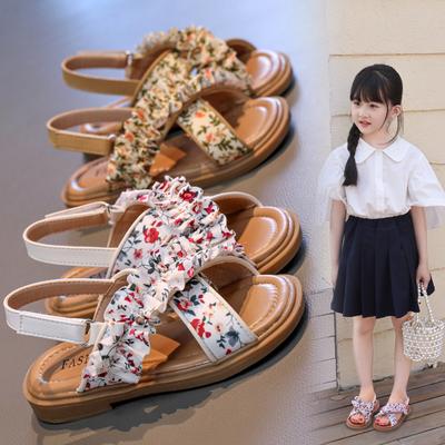 Mädchen – Sandalen & Zehentrenner