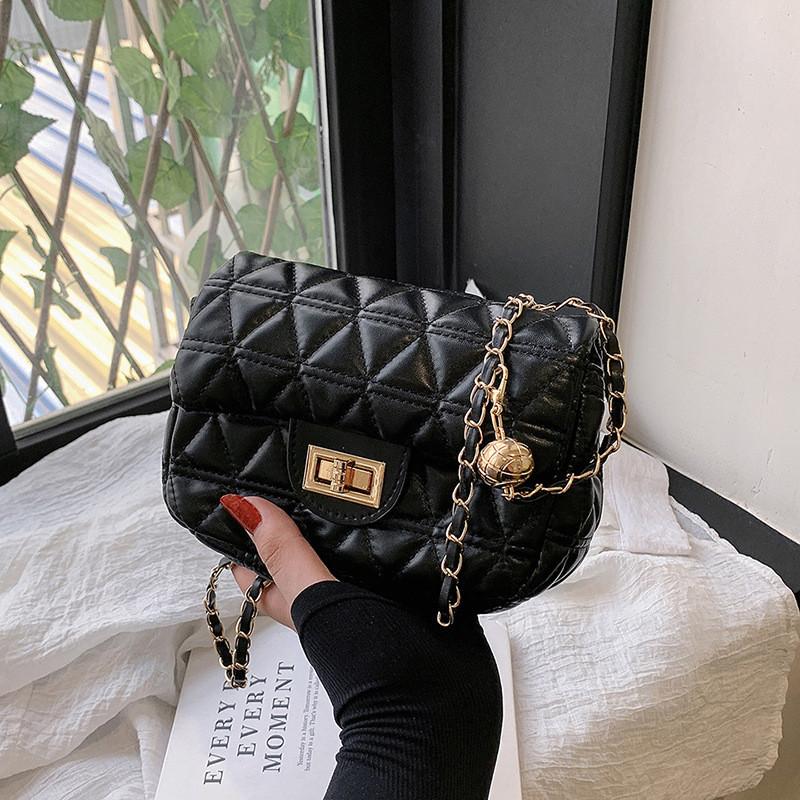 Trendy Minimalist Box-shaped Shoulder Bag Chain Strap Soft Pu Material New 2023 чёрный