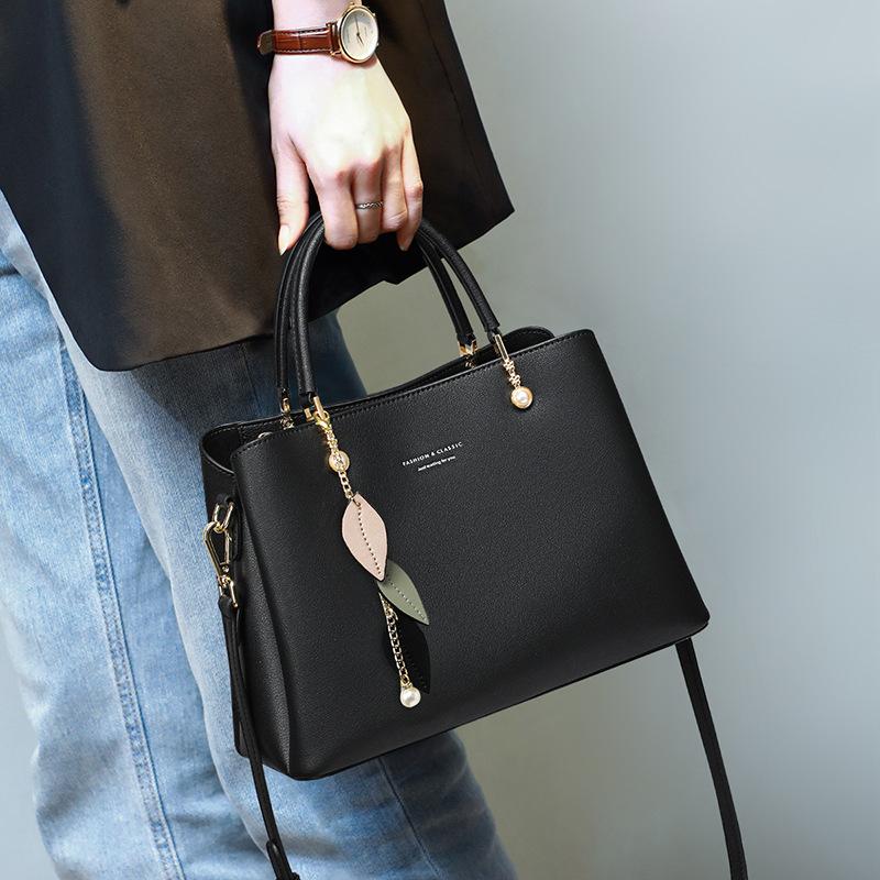 Mom Bag Bag Women's Bag Crossbody Bag High Fashion Leather Mom Hand Bill Shoulder Bag