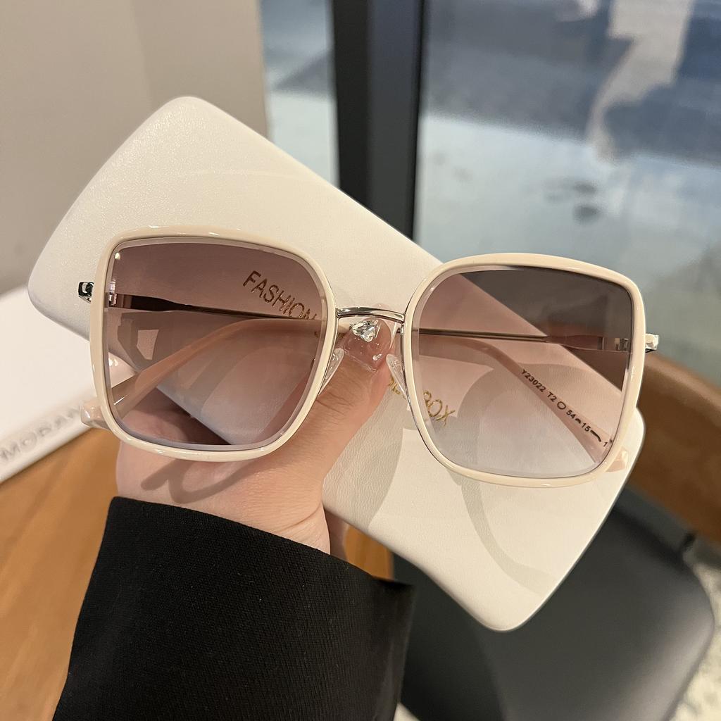 New Square Sunglasses Women Luxury Design Big Frame Gradient Cat Eye Sun Glasses for Women Driving Eyeglasses UV400 Eyewear