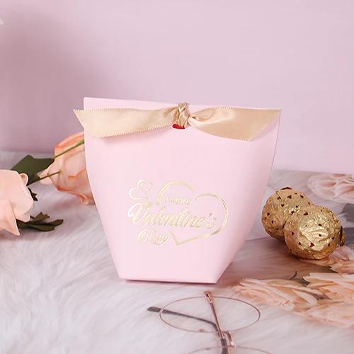 Valentine's Day Candy Box,chocolate Candy Packaging Bag, Decorated with Hot Stamping Hearts To Create a Festive Atmosphere