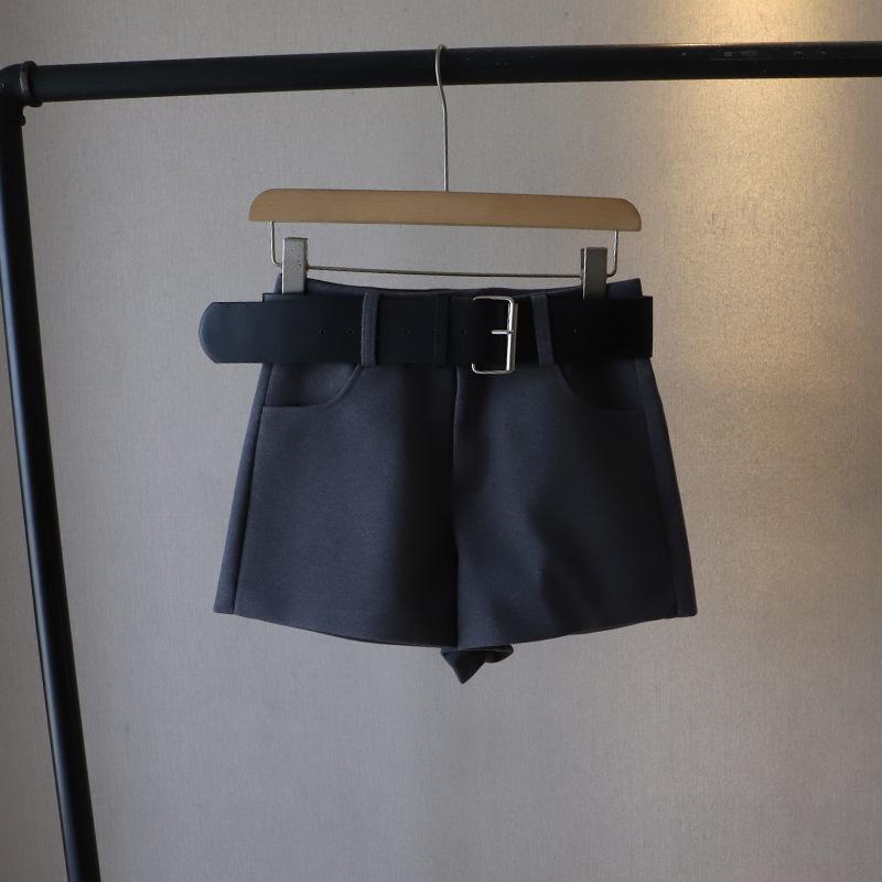 

[Би Чжэн] Зимний женский костюм в корейском стиле из шерстяных шорт широкого кроя с поясом 2927 Large серый