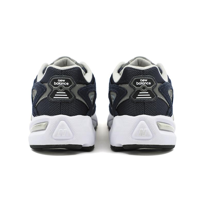 New Balance 725 Navy White Sneakers ML725Q