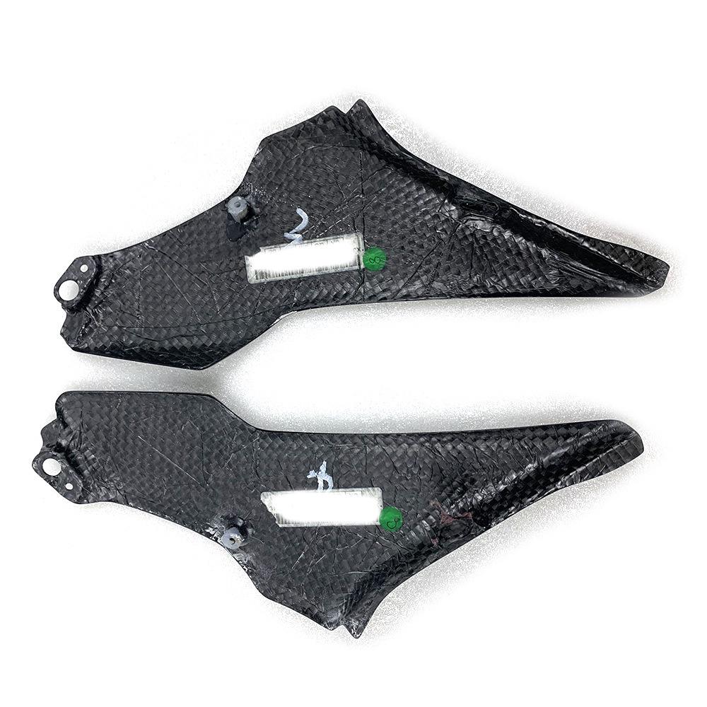 Clearance: Kawasaki Z900 Modified Carbon Fiber Lower Radiator Panel (2017-2019)