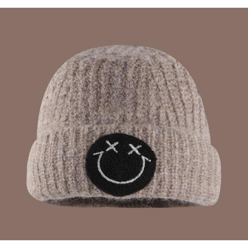 Women's Autumn and Winter Ins Fashion and Versatile Face Showing Small Knitted Big Head Circumference Warm Smiling Face Cold Hat