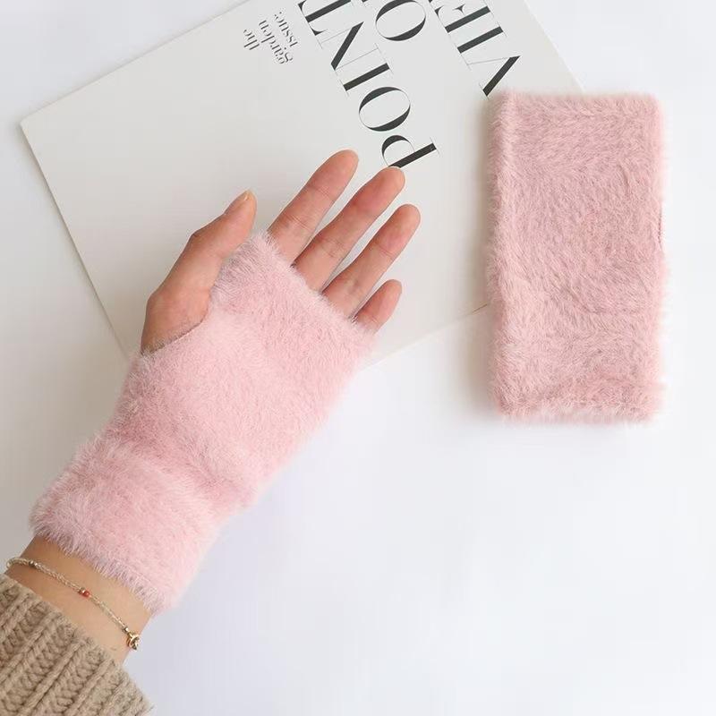 Plush Plush Half Finger Gloves for Women In Winter Furry Warm Wrist Guards with Fingerless Touch Screen Students Typing and Writing