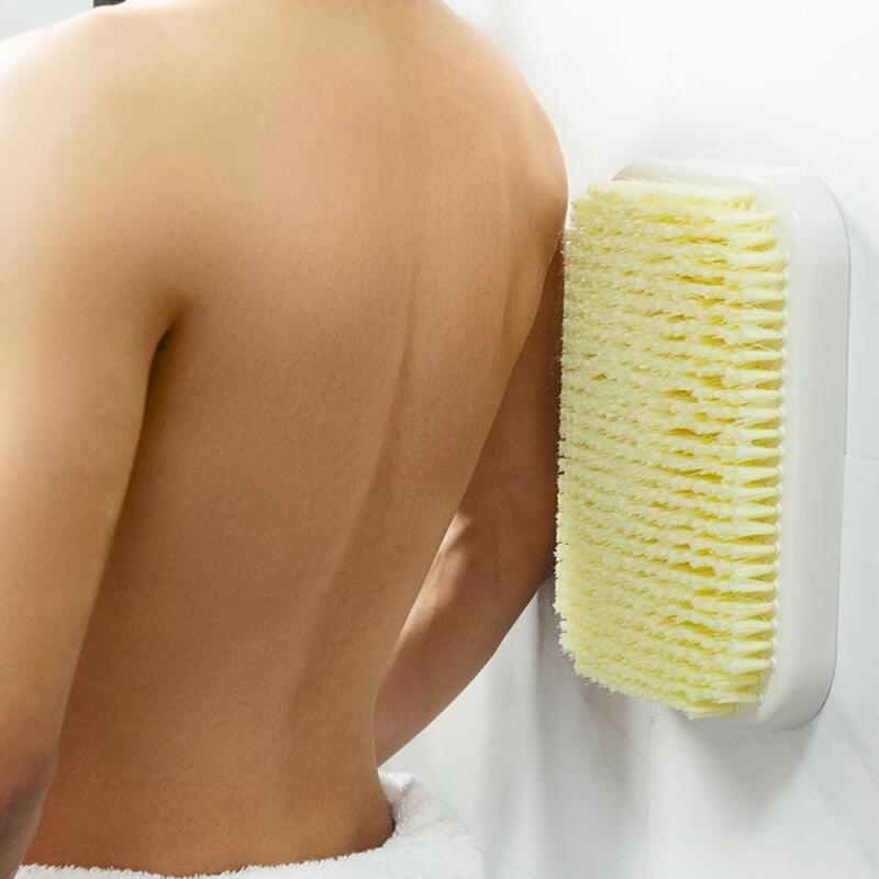 

1 wall-mounted self-cleaning brush