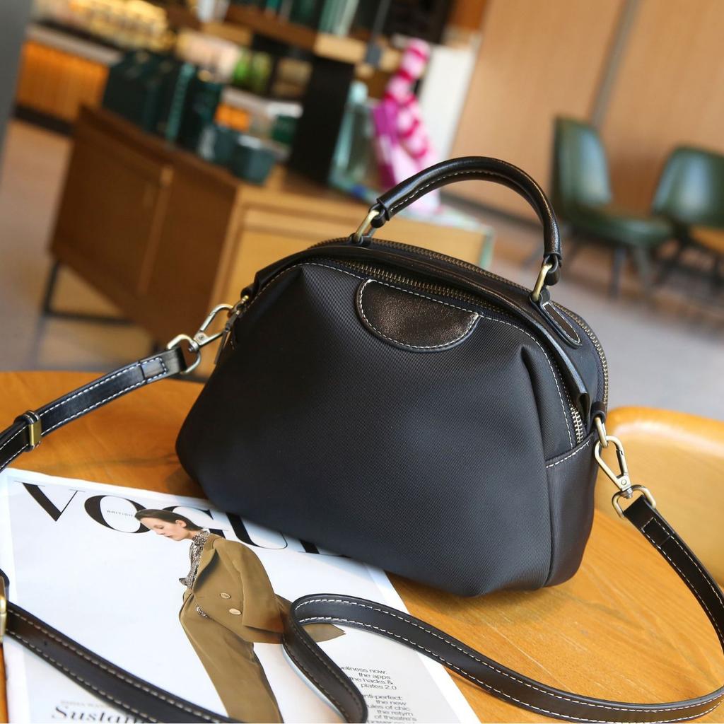 Shoulder Women's Bag Large Capacity, Stylish Tote Bag Commuter