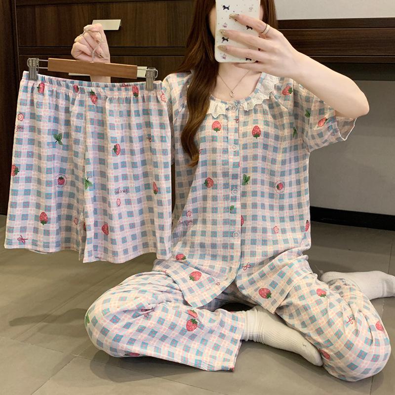 Retro Style Plaid Strawberry Cloud Cotton Pajamas Women'S Summer Short-Sleeved Short Lace Round Neck Loungewear Three-Piece Set