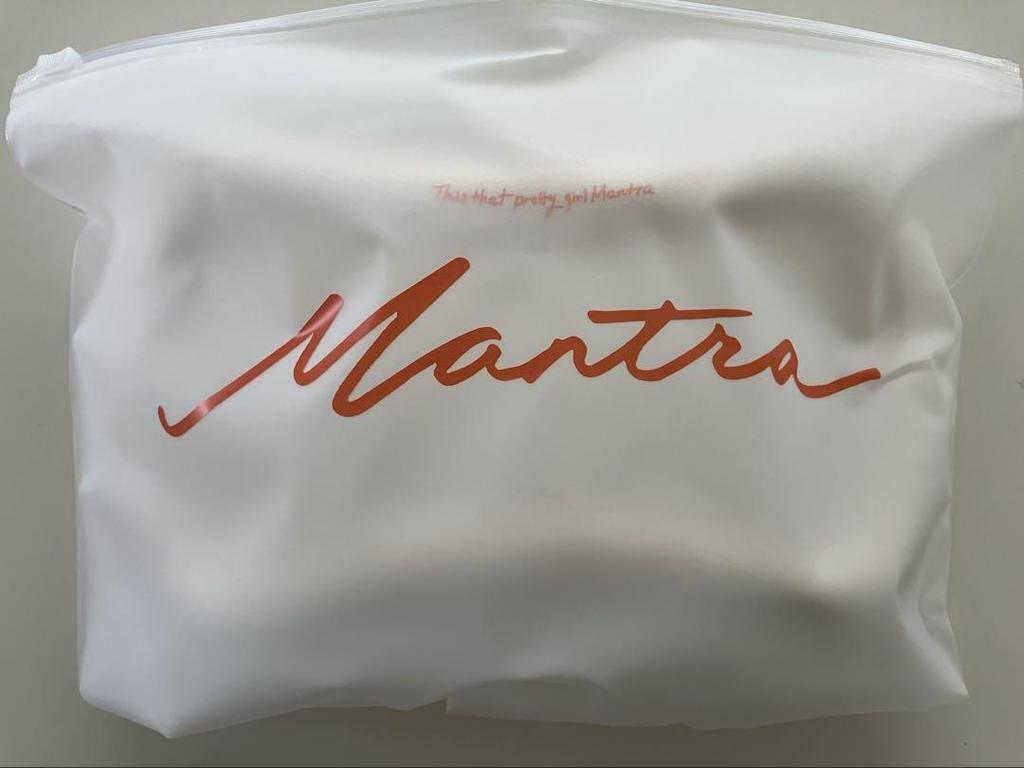 [USED] BLACKPINK Jennie Mantra Yoga Ring