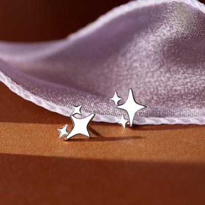 Γυναικεία σκουλαρίκια Star Stud, Simple Niche Temperament, Τετράποντα Star Super Fairy Earrings, Small Commuter Earrings.