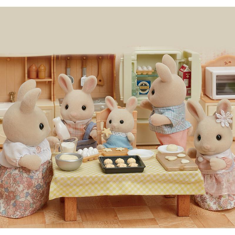 Sylvanian Families 5706 Milk Rabbit Family Set