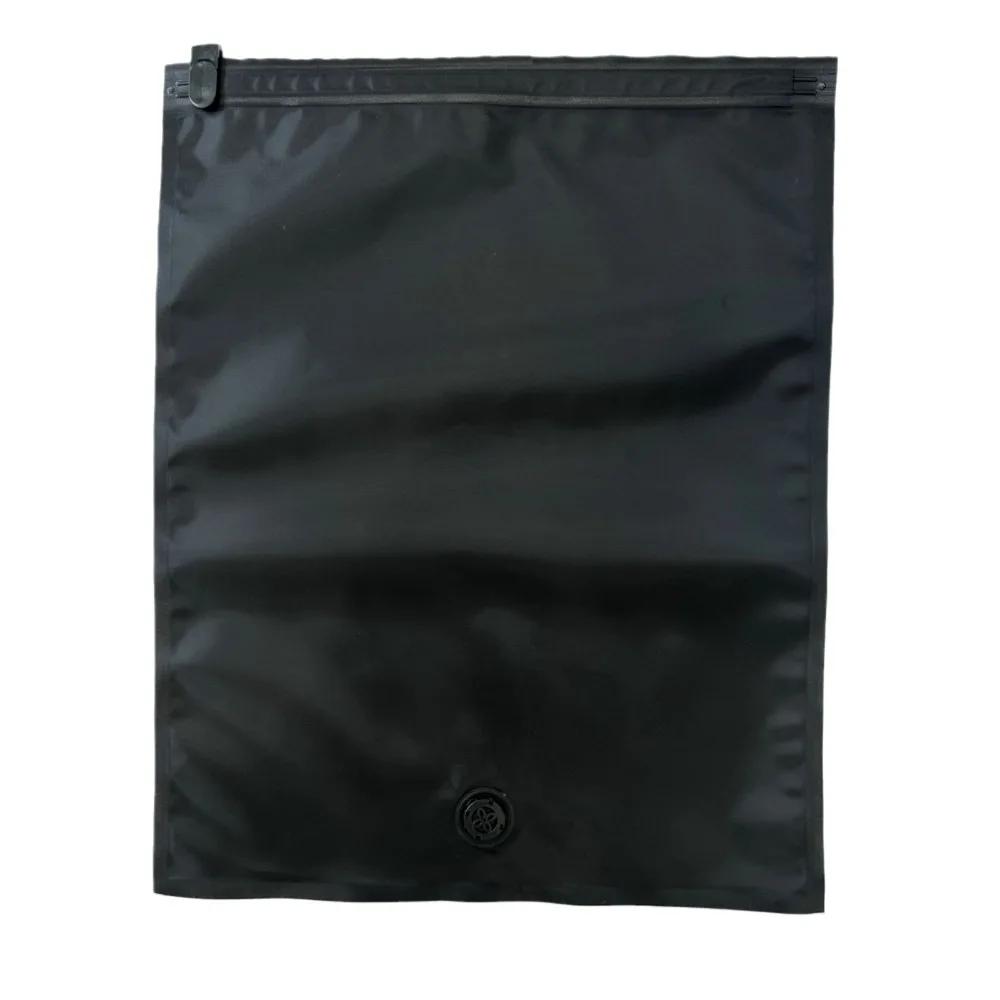 Многоразовые вакуумные пакеты для ручной вакуумации экономящие место пыленепроницаемые вакуумные компрессионные пакеты портативные вакуумные пакеты для хранения багажа для путешествий 30x40cm чёрный 970₽