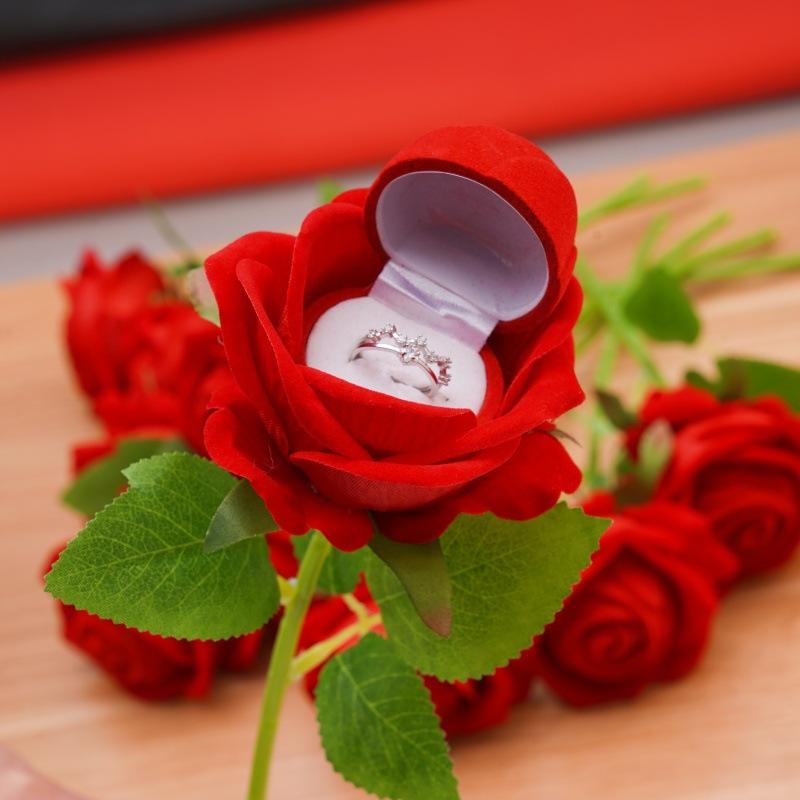 

Velvet Rose Ring Box with Single Stem Luxury Proposal Jewelry Case for Earrings & Necklaces Valentine‘s Day Gift Presentation 1pcs