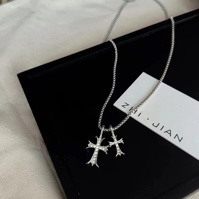 Light Luxury Gothic Cross Pendant Choker Necklace For Women Girls Punk Vintage Versatile Sweater Chain Jewelry Accessories Gifts