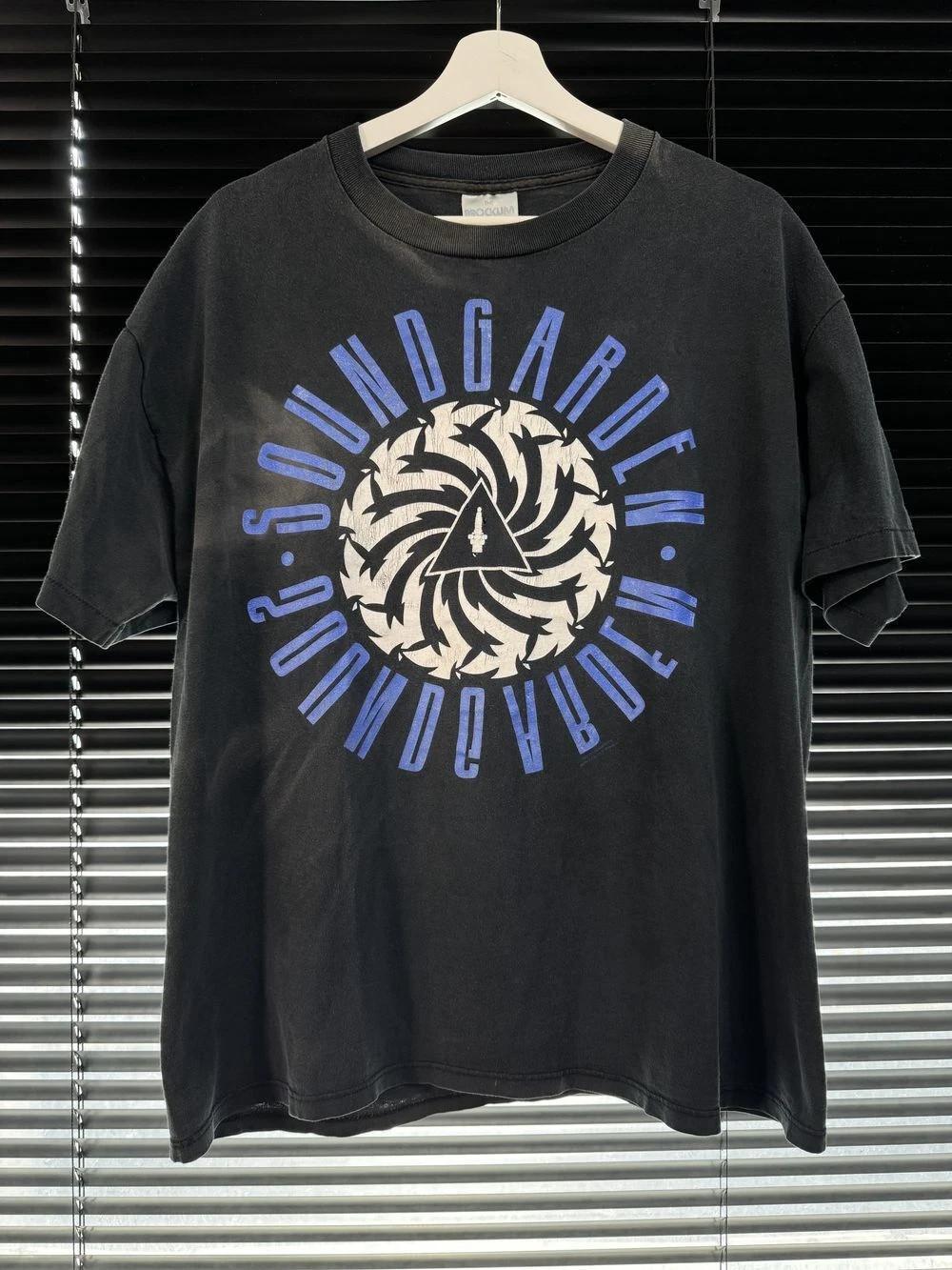 1992 Soundgarden Badmotorfinger Black Short Sleeve Unisex T-shirt S-5XL L