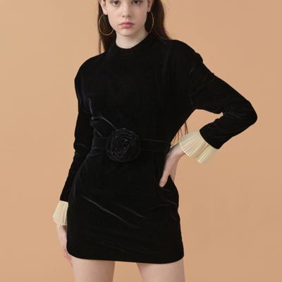 WOVEMENT Velvet Rose Corsage Belt Black WBBFAC005BK