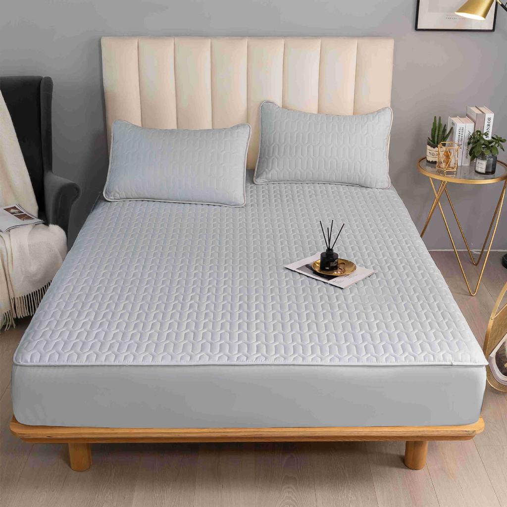 Nowe Pikowane Prześcieradło z Gumką Jednoczęściowe Pyłoszczelne Nakrycie na Łóżko Ochraniacz na Materac Nakrycie na Łóżko Pojedyncze Studencki Dom Studencki Pikowane Prześcieradło z Gumką