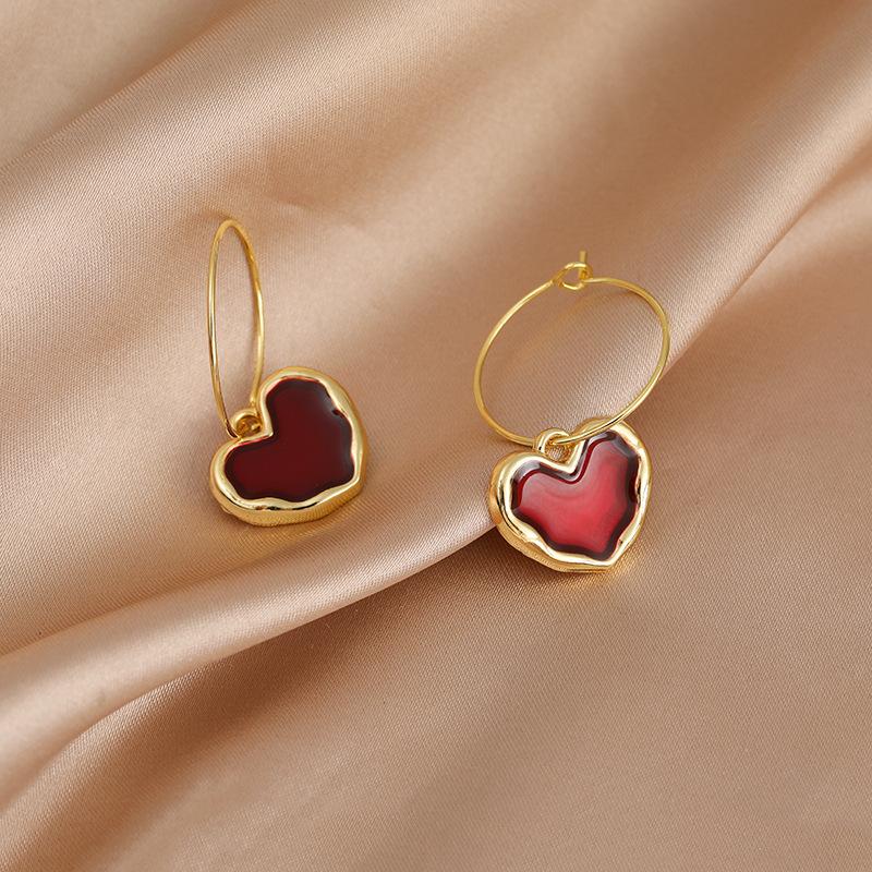 Korean Fashion Heart Hanging Earrings White Enamel Imitation Pearl Elegant Trendy New Red Pink Acrylic Heart Dangle Earrings