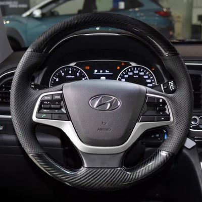 Coprivolante per auto in fibra di carbonio cucito a mano e pelle Per Hyundai Elantra 4 2016 2017 Solaris 2017 Accent 2018
