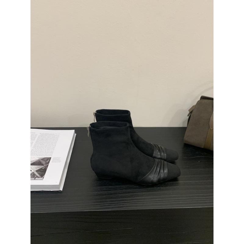 Coarse heel French British style retro square head short boots women's boots new in autumn and winter 2025