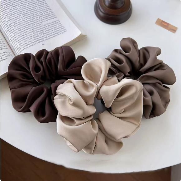 

3-piece Set Of Vintage Silk Pig Large Intestine Scrunchie, High-end Sense Ball Head, Intestine, Rubber Band, Women s Head Rope Satin One Size