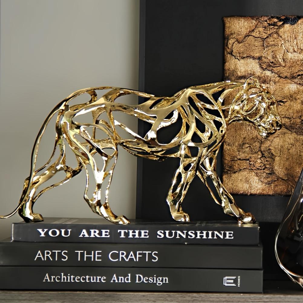 Nordic Creativity Metal Leopard Sculpture TV Cabinet Entrance Decoration Living Room Desktop Sculpture Home Decoration
