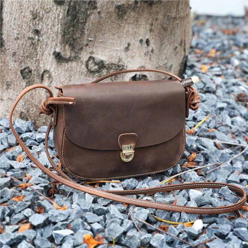 Johnature Women's Genuine Leather Shoulder Bag Versatile Cowhide Embossed Buckle Retro Crossbody Bag