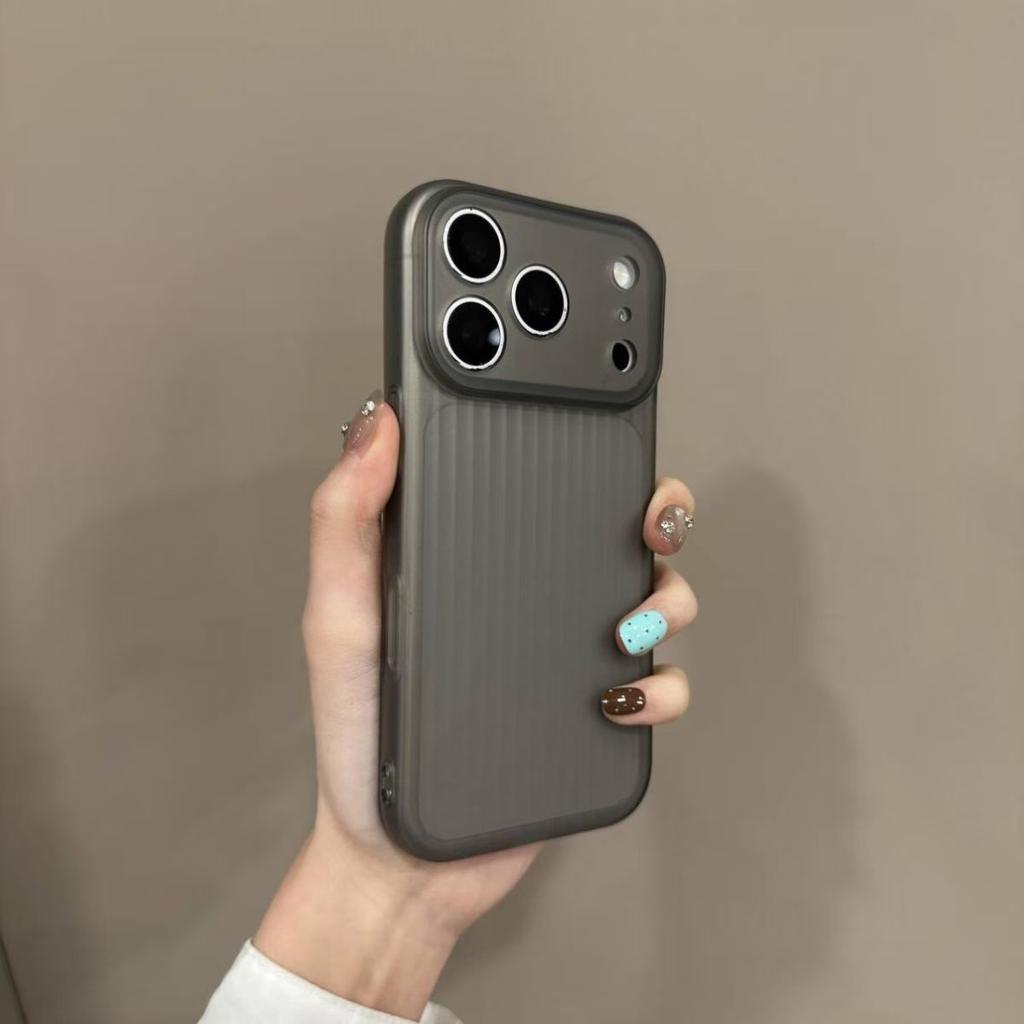 Corrugated fine hole mobile phone case is suitable for iphone16promax apple 17 mobile phone matte feeling tpu soft shell ins feeling