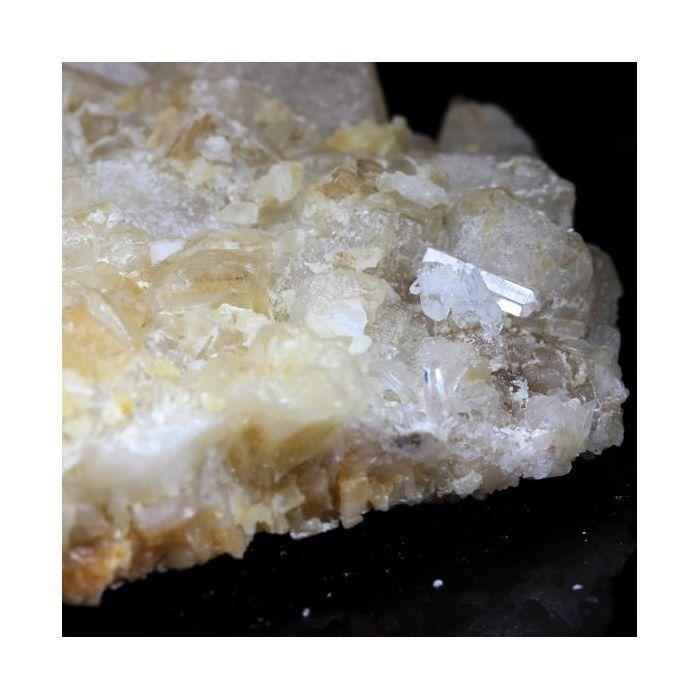 Calcite + Quartz 493.9 carats