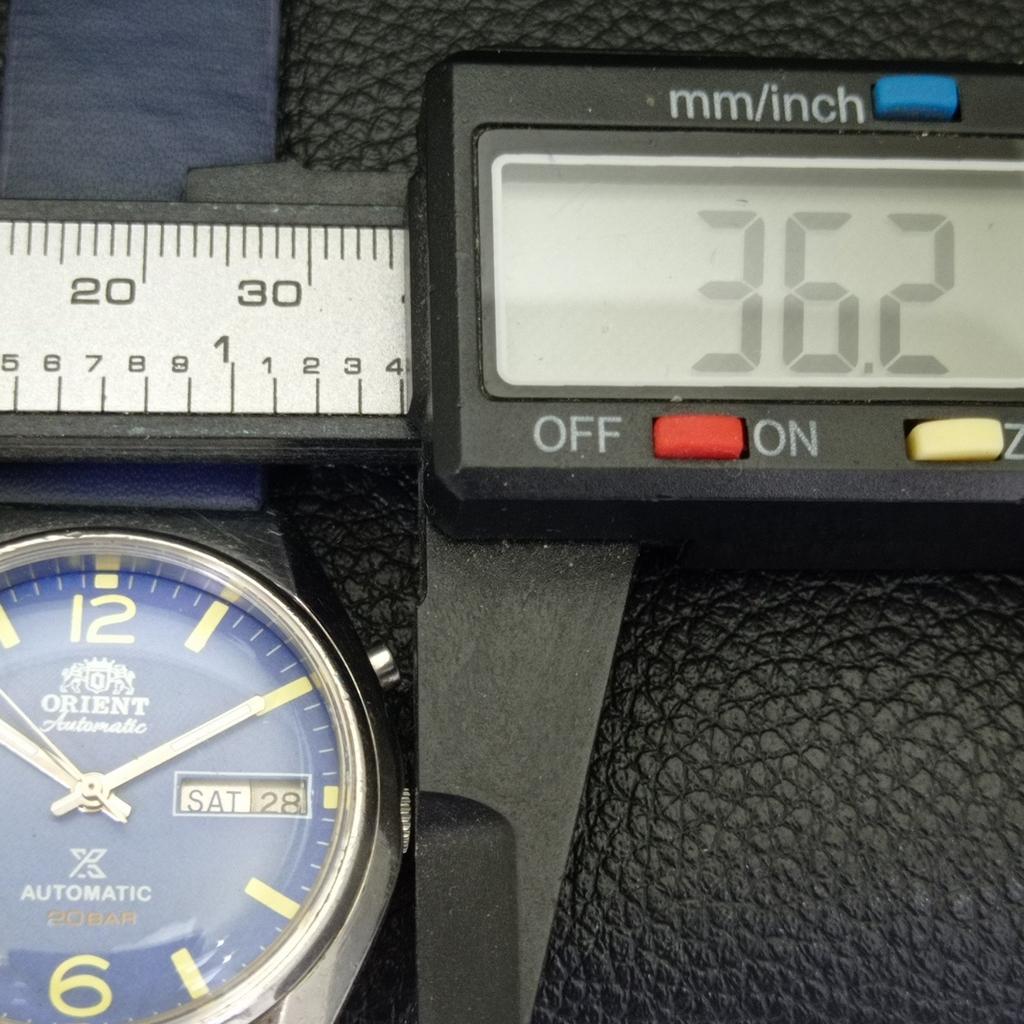 AUTOMATIC VINTAGE ORIENT 46941 JAPAN MENS BLUE COLOR DIAL WATCH a500745-5 R154-a500745