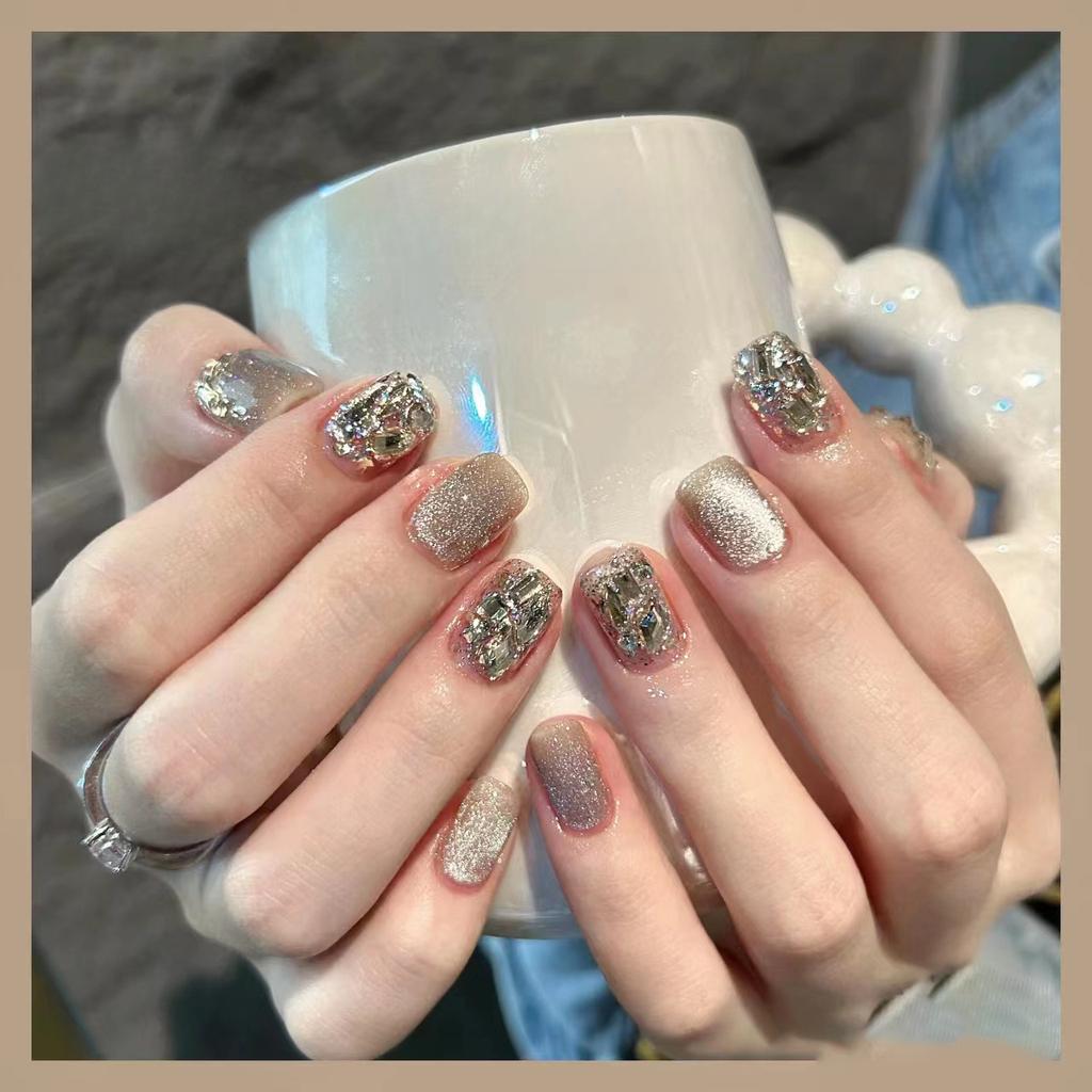 Wearing Armor Pure Handmade Manicure Finished Product Fake Nail Patch Highlight Light Bulb Cat Eye Flash Champagne Diamond Short Nail