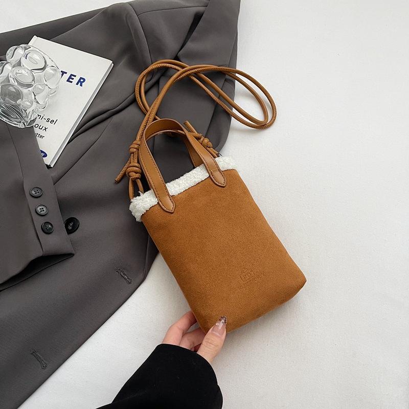 Autumn and Winter New Niche Design Matte Retro Handbag Bag Women's Premium Texture Leopard Print Single Shoulder Crossbody Mobile Phone Bag