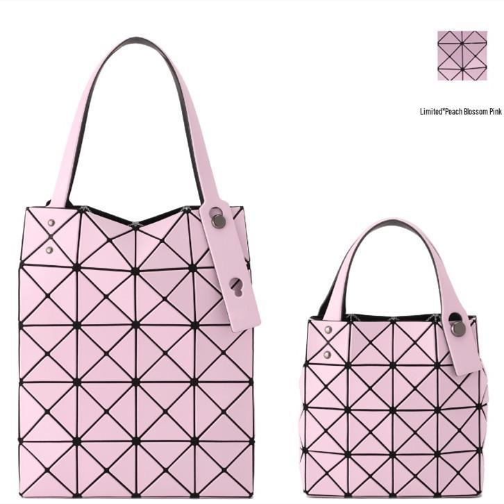 

Iridescent Diamond Lattice Metal Handbag - Women s Square Box Series Small 16x16x4cm