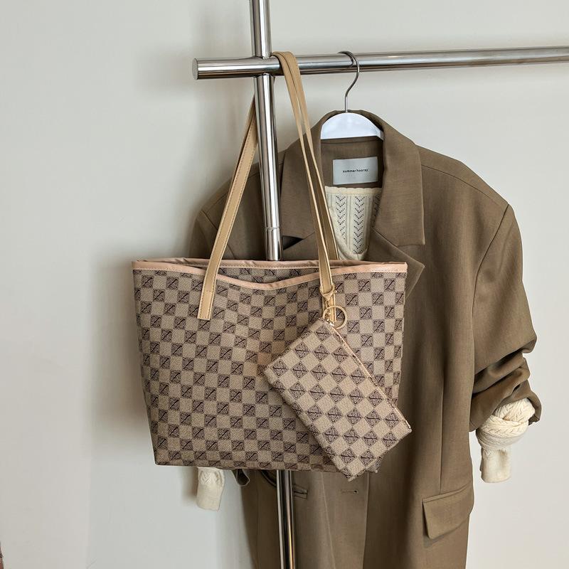 Printing Texture Small Hanging Bag Large Capacity Korean Version Of Casual Commuting Fashion Shoulder Handheld Tote Bag